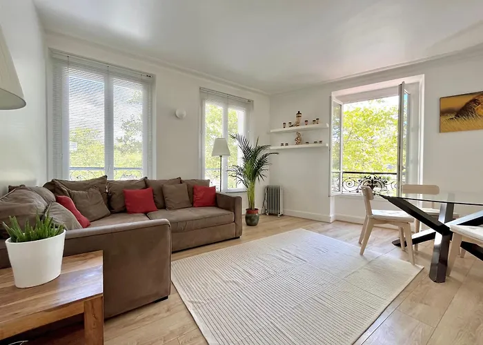 Tres Bel Appartement 3 Pieces A Paris Centre